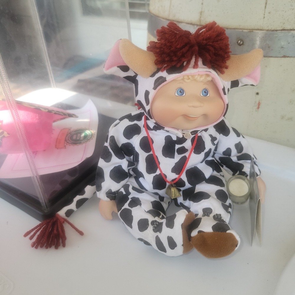Danbury Mint Porcelain Cabbage Patch Doll Dairy Cow Outfit Got Milk Elsie Jean